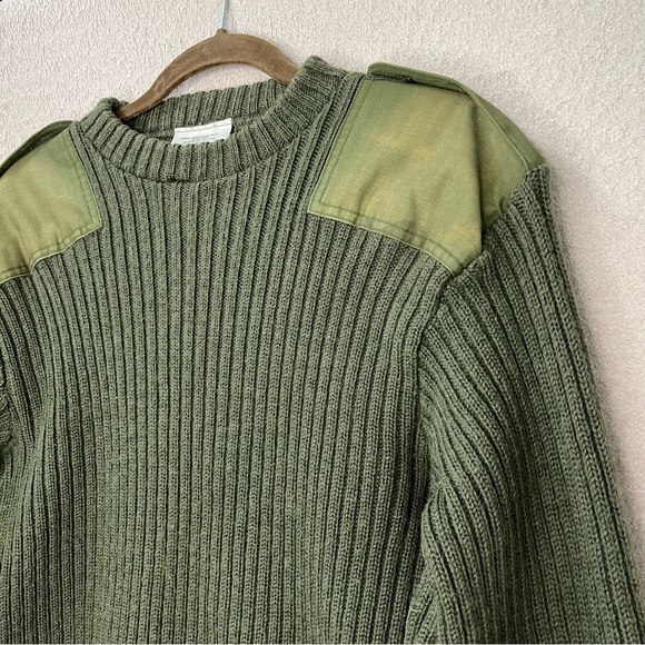 Vintage Military Wool Sweater-Army Olive Green-Made in England-Size 100cm-Vtg- - Picture 2 of 11